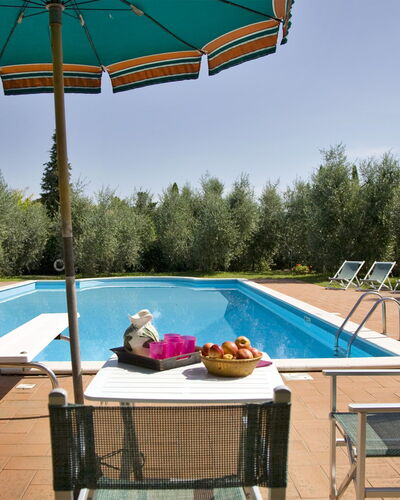 La Fonte: Swimming Pool, Property, Leisure, Shade, Sunlounger, Vacation, Outdoor Furniture, House, Table, Furniture