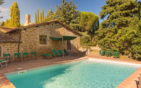 Pozza Di Volpaia: Water, Sky, Plant, Building, Property, Swimming Pool, Window, Nature, Azure, Tree