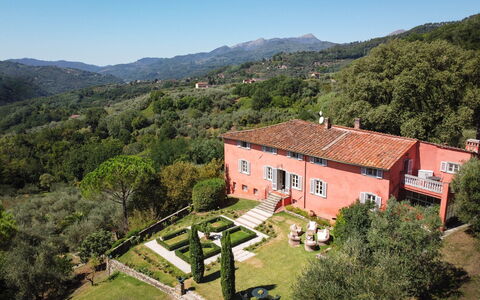 Villa Igea 13: Sky, Building, Plant, Mountain, Nature, Tree, Window, Land Lot, Natural Landscape, House