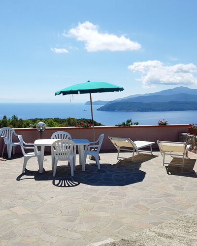 Capoliveri 675: Property, Vacation, Resort, Building, Real Estate, House, Sea, Summer, Tourism, Bay