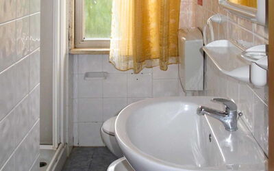 Accommodation:&nbsp;Riviera 1 610.2