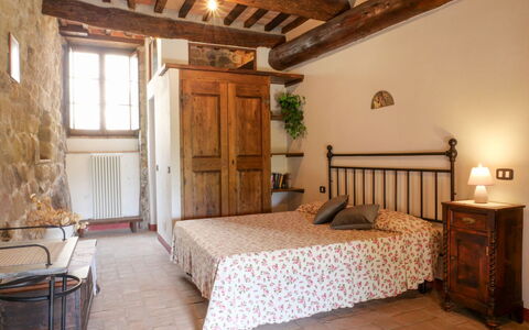Accommodation:&nbsp;Fonte - Borgo la Civitella 618.2