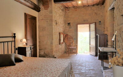 Accommodation:&nbsp;Fonte - Borgo la Civitella 618.2