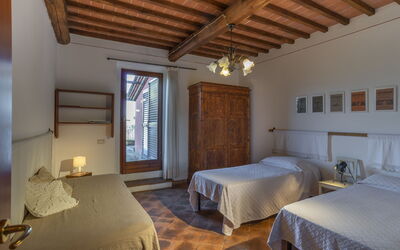 Accommodation:&nbsp;Grillo