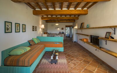 Accommodation:&nbsp;Lollo