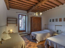 Accommodation:&nbsp;Grillo