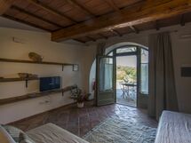 Accommodation:&nbsp;Zi Toni