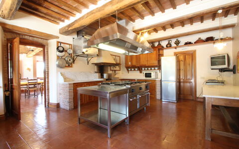 Villa Venanzo: Building, Property, Room, Floor, Furniture, Interior Design, Wood Flooring, Hardwood, Beam, Ceiling