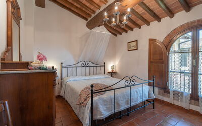 borghigiana-parrino-san-miniato-multiproperty-civetta-bedroom