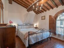 borghigiana-parrino-san-miniato-multiproperty-civetta-bedroom