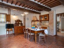 borghigiana-parrino-san-miniato-multiproperty-civetta-kitchen