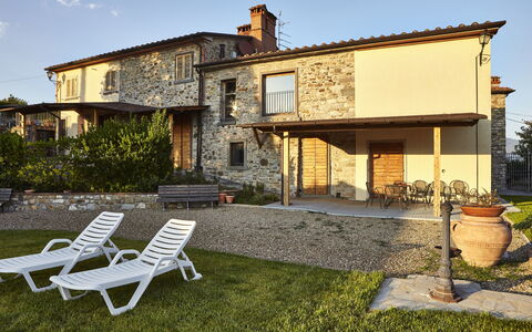 Villa Cincinelli: Building, House, Property, Home, Cottage, Real Estate, Facade, Farmhouse, Villa, Backyard