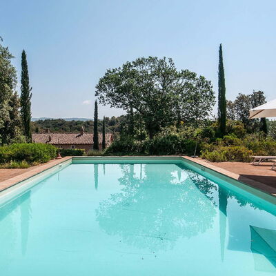 Lavacchio 16: Water, Sky, Plant, Property, Swimming Pool, Azure, Tree, Shade, Body Of Water, Leisure