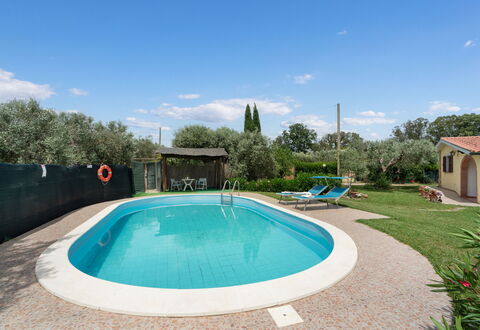 Villa Il Cipresso: Water, Sky, Cloud, Plant, Property, Swimming Pool, Azure, Tree, Body Of Water, Leisure