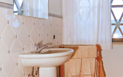 Accommodation:&nbsp;Girasole 801.1