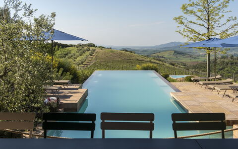 Sequerciani: Swimming Pool, Property, Architecture, Tree, House, Real Estate, Leisure, Building, Vacation, Shade