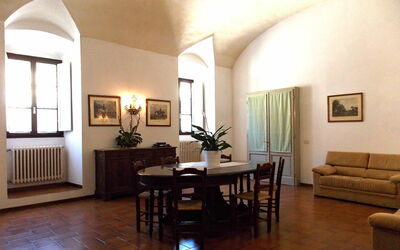 Senni 1: Room, Property, Building, Floor, Interior Design, Furniture, Wood Flooring, Ceiling, Hardwood, Living Room