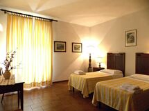 Accommodation:&nbsp;Senni 4