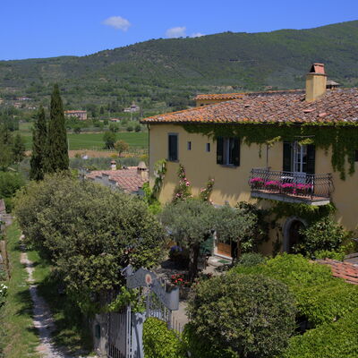 Villa Toppani Del Sodo: Mountain Village, Property, Natural Landscape, Rural Area, Village, Building, House, Residential Area, Home, Estate