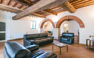 Accommodation:&nbsp;Villa la Guardia Vecchia 100.1