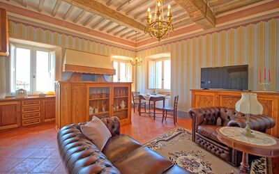 Accommodation:&nbsp;Sole
