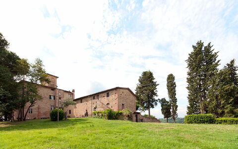 Villa Asciolo: Plant, Tree, Land Lot, Rural Area, House, Grass Family, Lawn, Grassland, Garden, Village