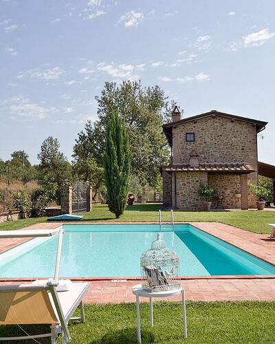 Villa Miravalle: Sky, Plant, Cloud, Swimming Pool, Tree, Building, Shade, Land Lot, Grass, Leisure