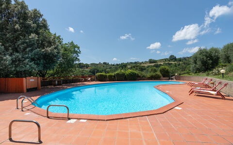 Villa Laura: Water, Sky, Swimming Pool, Cloud, Azure, Tree, Body Of Water, Outdoor Furniture, Aqua, Leisure