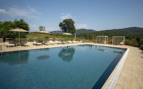 Campo Valerio: Water, Sky, Water Resources, Swimming Pool, Plant, Cloud, Azure, Tree, Outdoor Furniture, Leisure