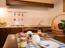 Accommodation:&nbsp;Glicine