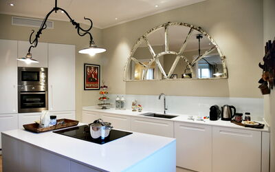 Accommodation:&nbsp;Lion Nero