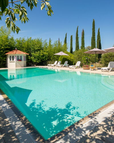 Villa Lorenzana: Water, Plant, Sky, Property, Swimming Pool, Azure, Tree, Building, Body Of Water, Shade