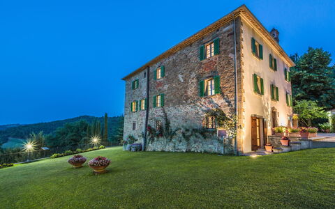 Ville Rosadi Weddings: Property, House, Home, Building, Natural Landscape, Architecture, Real Estate, Sky, Estate, Grass