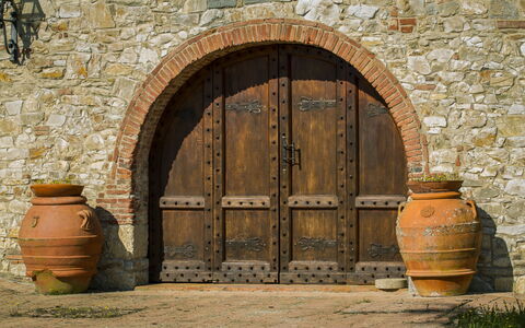 Villa Di Gaiole: Brown, Building, Door, Wood, Brickwork, Brick, Yellow, Wall, Road Surface