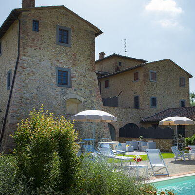 Villa Pianora: Plant, Sky, Water, Building, Swimming Pool, Cloud, Window, Tree, Umbrella, House