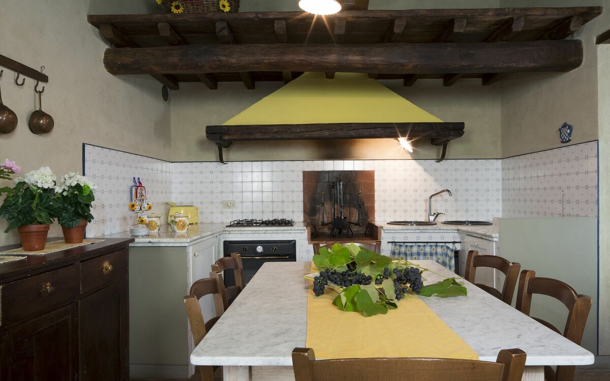 Accommodation:&nbsp;Portico Holiday Home