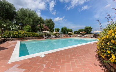 Villa Varna: Water, Plant, Cloud, Sky, Property, Swimming Pool, Body Of Water, Tree, Flower, Shade