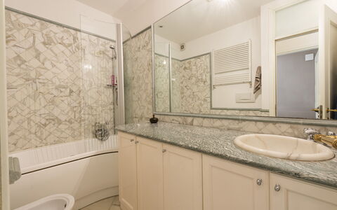 La Villetta: Mirror, Plumbing Fixture, Bathroom Cabinet, Sink, Tap, Property, Bathroom, Shower Head, Bathroom Sink, Black