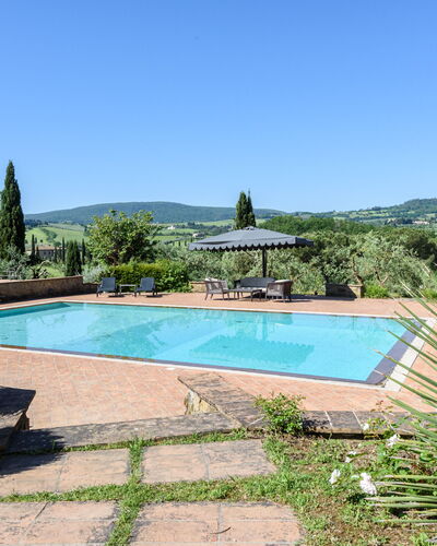 Villa Pancole: Water, Plant, Property, Sky, Swimming Pool, Azure, Natural Landscape, Building, Tree, Rectangle