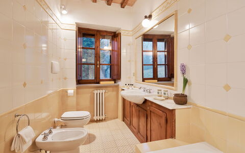 Borgo Al Castello: Bathtub, Property, Plumbing Fixture, Sink, Tap, Bathroom, Window, Interior Design, Architecture, Wood