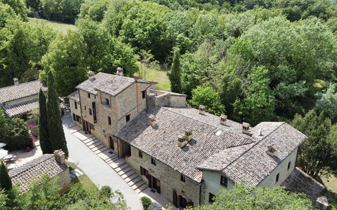 Borgo Al Castello: Property, Plant, Building, Tree, Land Lot, Window, Landscape, House, Roof, Urban Design