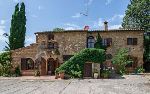 Villa Pania: Sky, Plant, Cloud, Building, Window, Tree, House, Cottage, Door, Grass