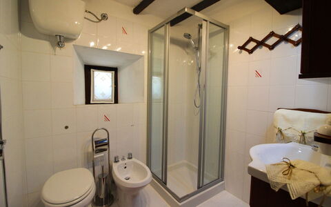 La Casa nel Borgo: Plumbing Fixture, Mirror, Property, Tap, Bathroom, Sink, Shower Head, Purple, Interior Design