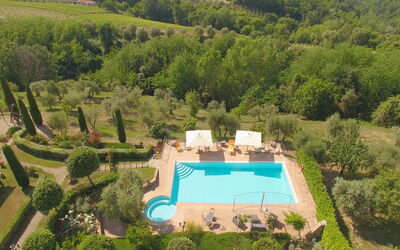 Villa i Colli: Water, Plant, Tree, Natural Landscape, Swimming Pool, Vegetation, Land Lot, Landscape, Grass, Real Estate