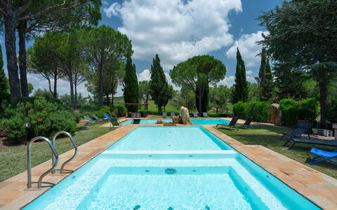 Villa Morellino: Plant, Water, Cloud, Sky, Property, Swimming Pool, Azure, Tree, Grass, Leisure