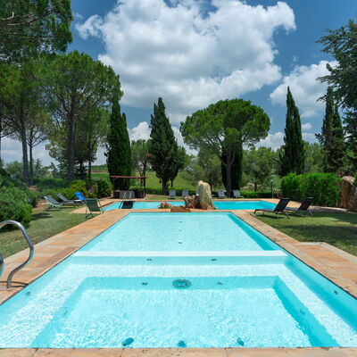 Villa Morellino: Plant, Water, Cloud, Sky, Property, Swimming Pool, Azure, Tree, Grass, Leisure