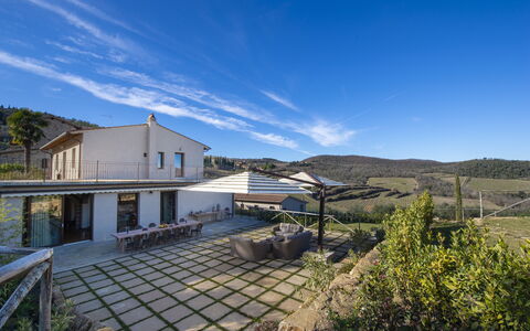 Bella Di Panzano: Sky, Cloud, Plant, Building, Window, House, Land Lot, Wood, Landscape, Cottage