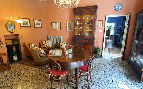 Residenza Otello: Picture Frame, Furniture, Property, Table, Chair, Couch, Wood, Lighting, Interior Design, Floor