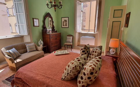 Residenza Otello: Picture Frame, Property, Furniture, Comfort, Wood, Interior Design, Living Room, Floor, Carnivore