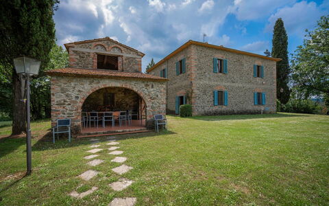 Belvedere - Falceto, Ambra, Toscana: Sky, Cloud, Plant, Building, Window, Tree, House, Land Lot, Grass, Landscape